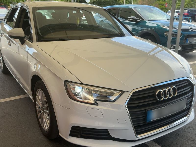 Audi A3 Sportback 1.6 TDI 2017 – снимка 12