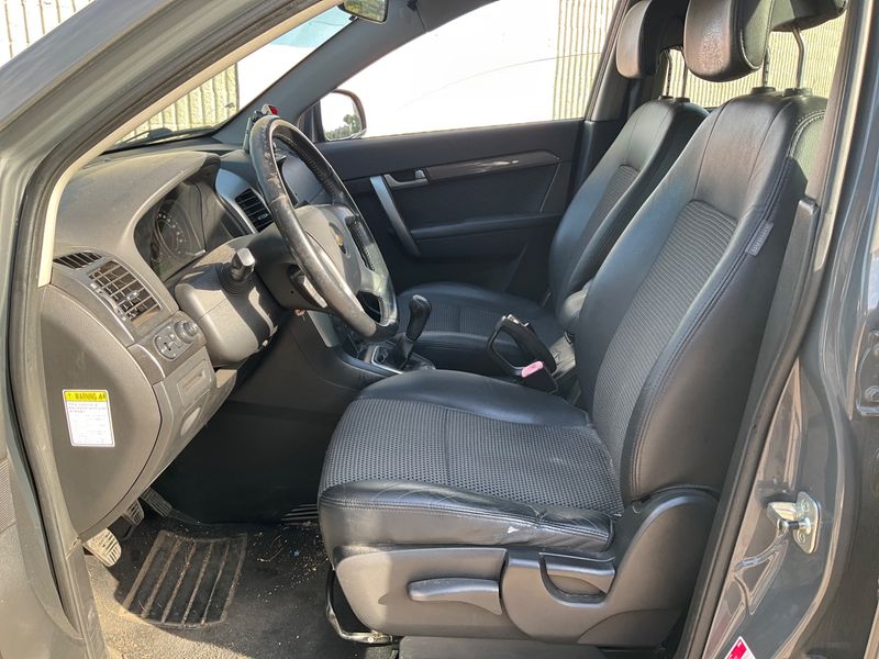 Chevrolet Captiva 2.0 Diesel D LS 2010 – снимка 3