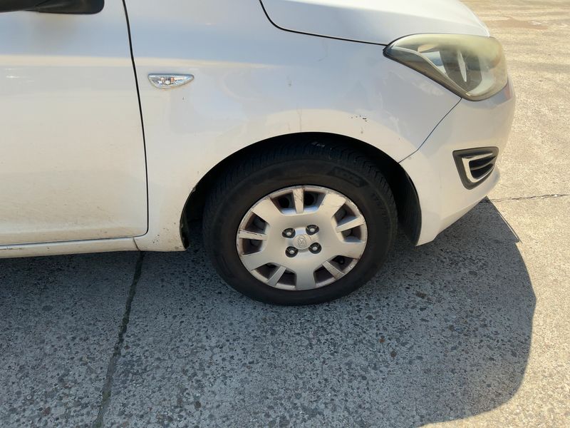 Hyundai i20 1.1 CRDi Basis blue 2014 – снимка 11