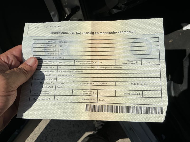 Hyundai i20 1.1 CRDi Basis blue 2014 – снимка 20