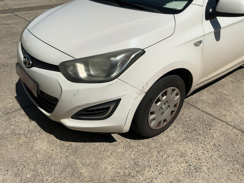 Hyundai i20 1.1 CRDi Basis blue 2014 – снимка 2
