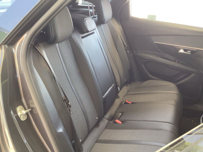 Peugeot 3008 1.2 PureTech Allure Pack 2022 – снимка 19