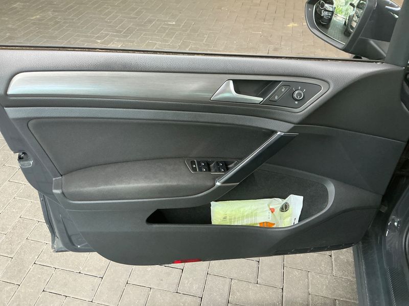 Volkswagen Golf VII 1.4 TSI Comfortline BlueMotion Tech 2014 – снимка 24