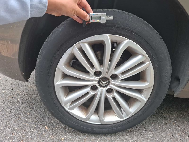 Citroen C4 1.6 Blue-HDi Millenium 2017 – снимка 37
