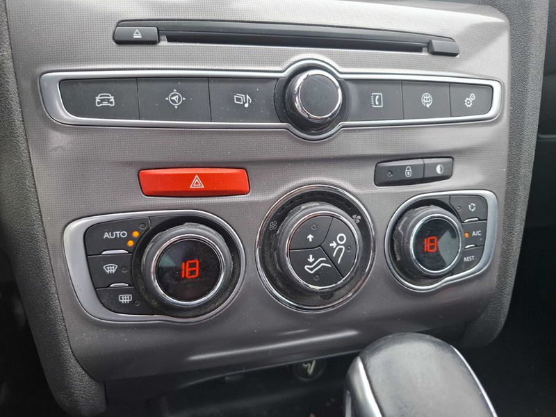 Citroen C4 1.6 Blue-HDi Millenium 2017 – снимка 25