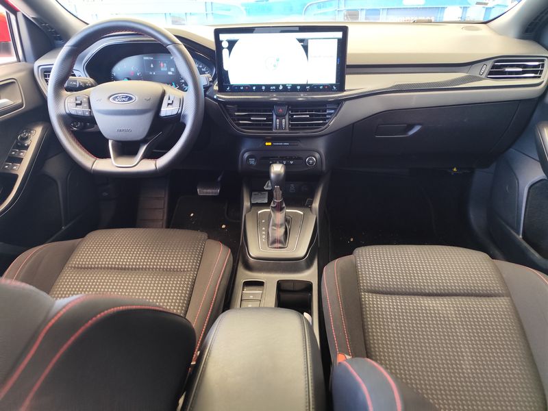 Ford Focus 1.0 EcoBoost Mild-Hybrid ST-Line 2024 – снимка 10