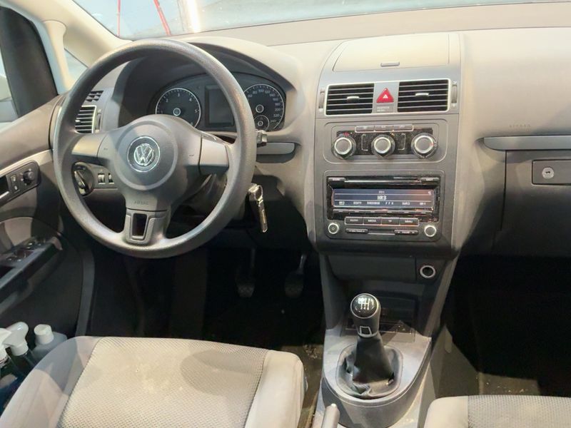 Volkswagen Touran 1.6 TDI Trendline 2015 – снимка 17