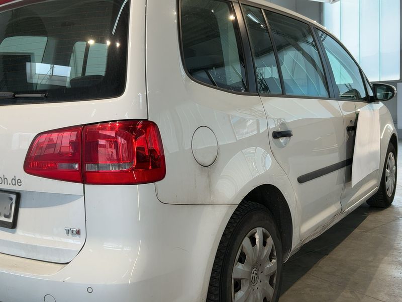 Volkswagen Touran 1.6 TDI Trendline 2015 – снимка 8