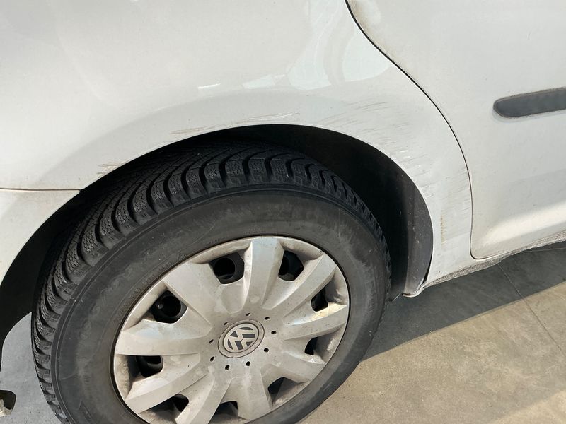 Volkswagen Touran 1.6 TDI Trendline 2015 – снимка 22