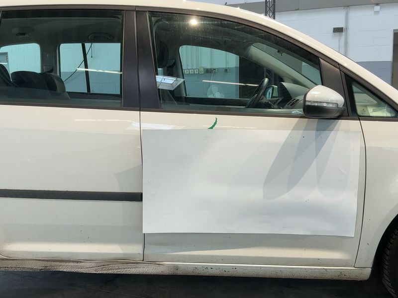 Volkswagen Touran 1.6 TDI Trendline 2015 – снимка 10