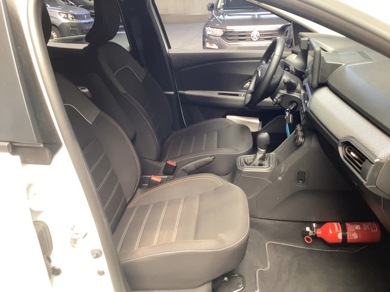 Dacia Sandero 1.0 TCe Stepway Expression 2023 – снимка 16