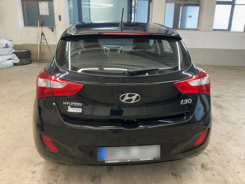 Hyundai i30 1.4 FIFA World Cup Edition 2015 – снимка 7