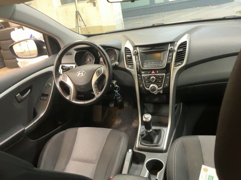 Hyundai i30 1.4 FIFA World Cup Edition 2015 – снимка 17