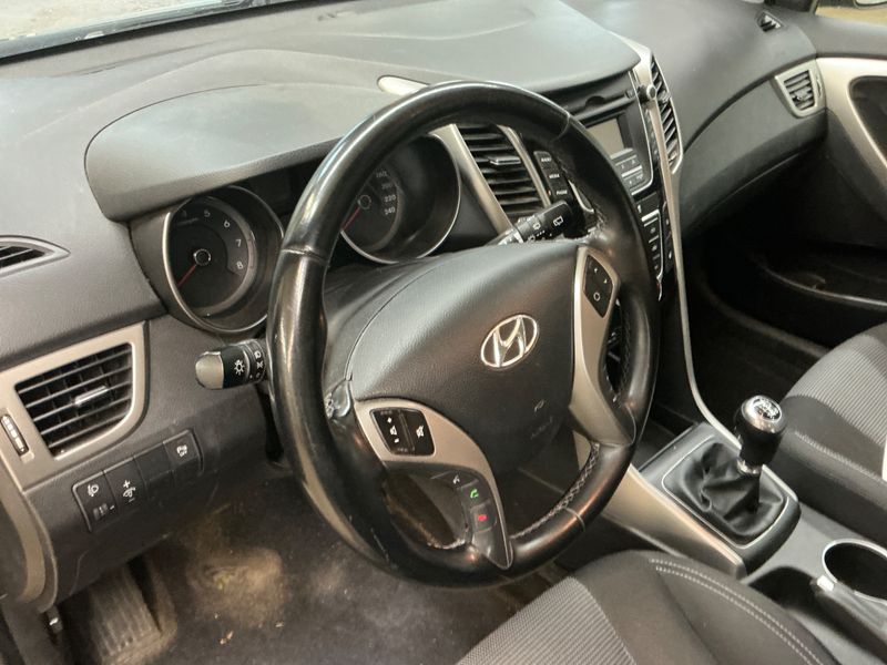 Hyundai i30 1.4 FIFA World Cup Edition 2015 – снимка 33