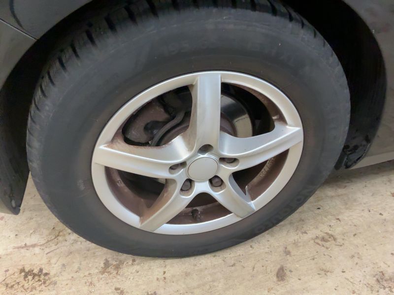 Hyundai i30 1.4 FIFA World Cup Edition 2015 – снимка 9