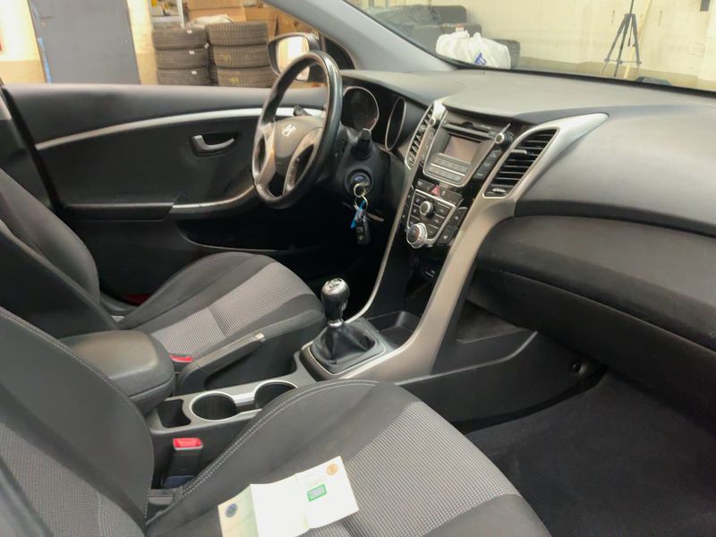 Hyundai i30 1.4 FIFA World Cup Edition 2015 – снимка 16