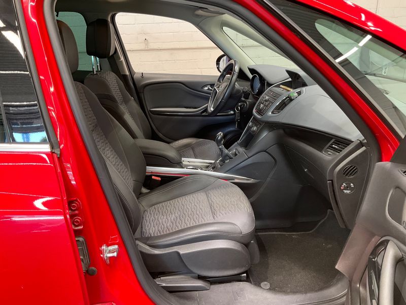 Opel Zafira Tourer 1.6 CDTI DPF Innovation 2014 – снимка 3