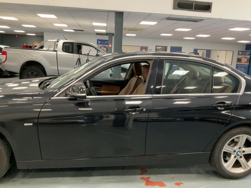 BMW 3er 320d xDrive Lounge 2012 – снимка 4
