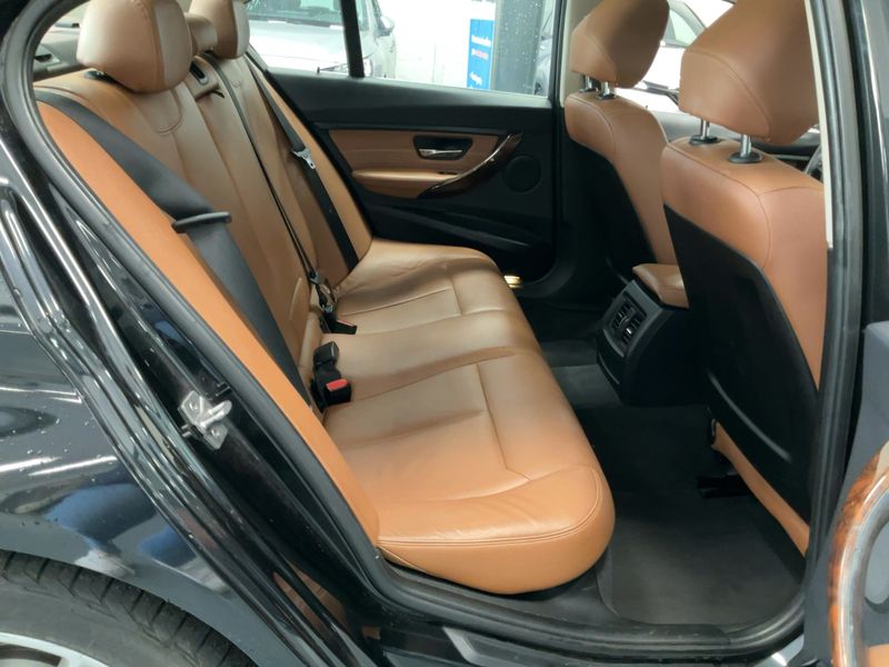 BMW 3er 320d xDrive Lounge 2012 – снимка 19