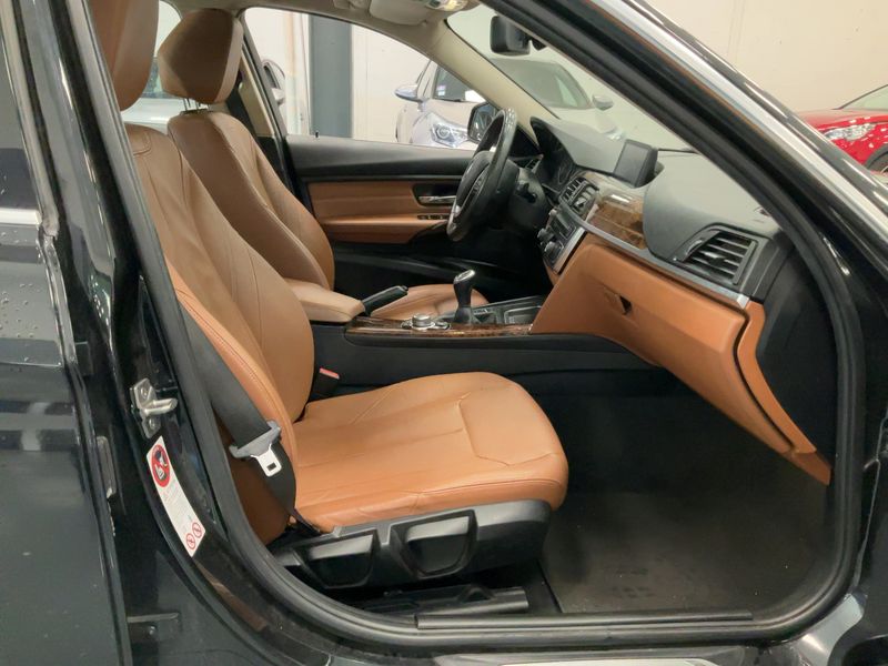 BMW 3er 320d xDrive Lounge 2012 – снимка 16