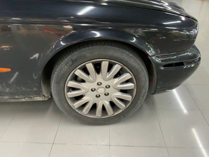 Jaguar XJ 4.2 V8 XJ8 2004 – снимка 11