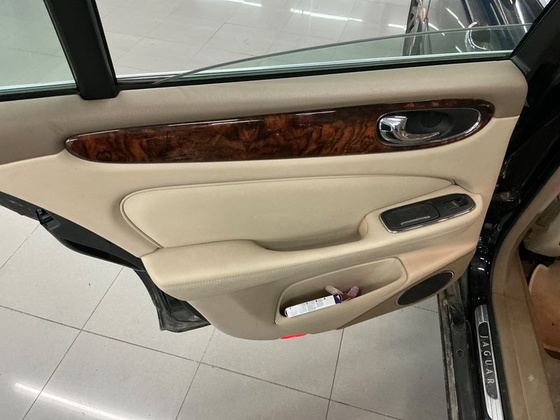 Jaguar XJ 4.2 V8 XJ8 2004 – снимка 31