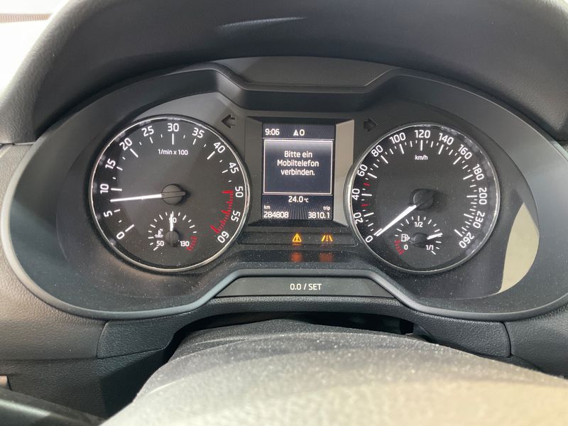 Skoda Octavia 1.6 TDI Ambition 2013 – снимка 4