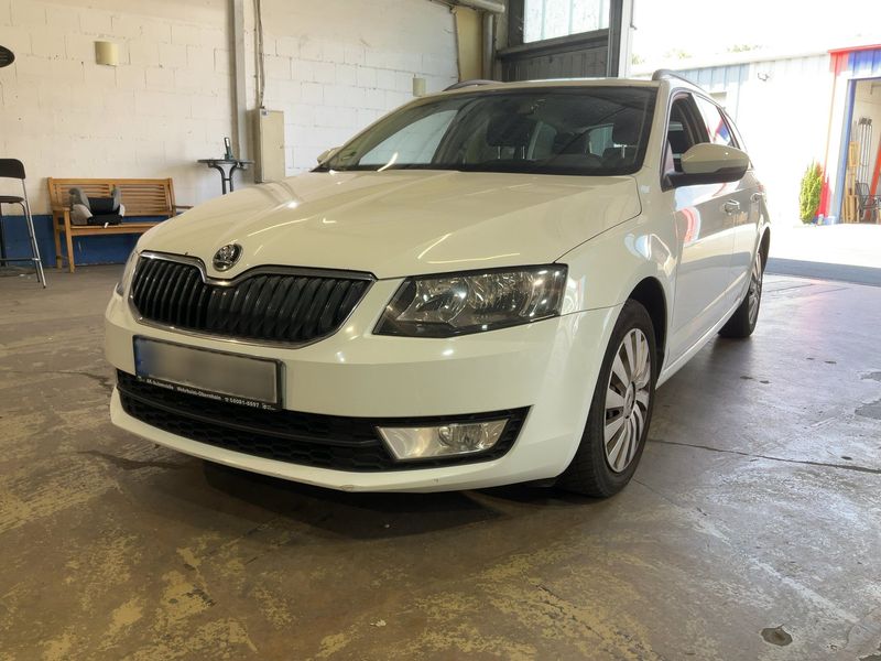 Skoda Octavia 1.6 TDI Ambition 2015 – снимка 1