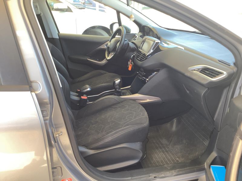Peugeot 2008 1.6 Blue-HDi Style 2016 – снимка 11