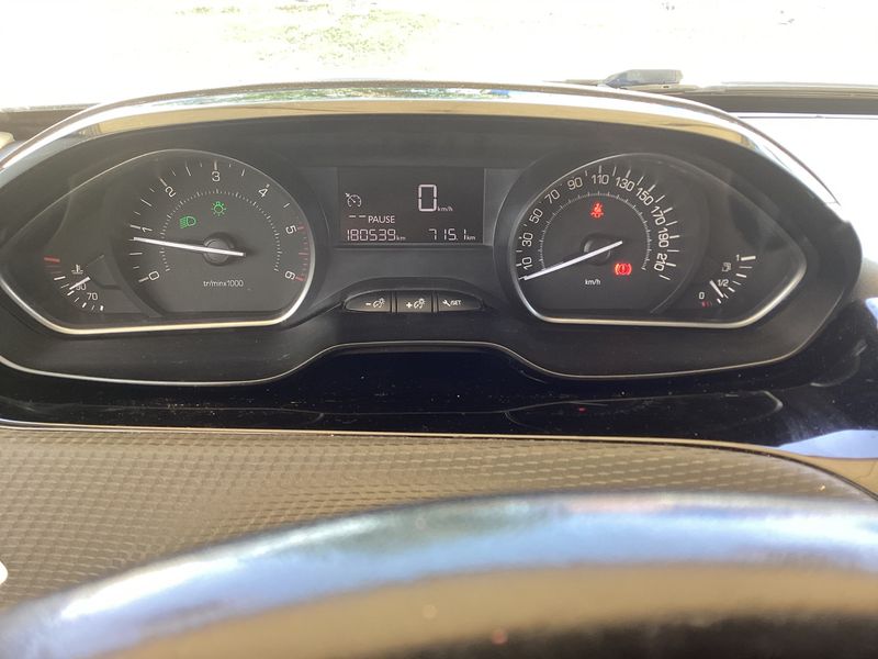 Peugeot 2008 1.6 Blue-HDi Style 2016 – снимка 13