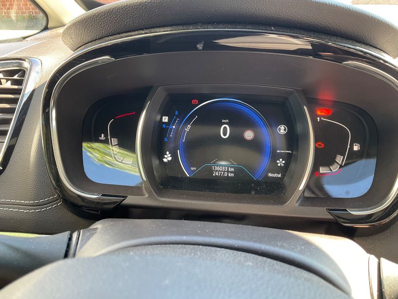 Renault Espace 1.6 dCi Energy Initiale Paris 2016 – снимка 18