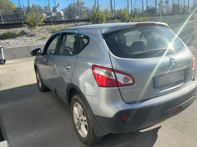 Nissan Qashqai 1.6 dCi Acenta 2012 – снимка 6