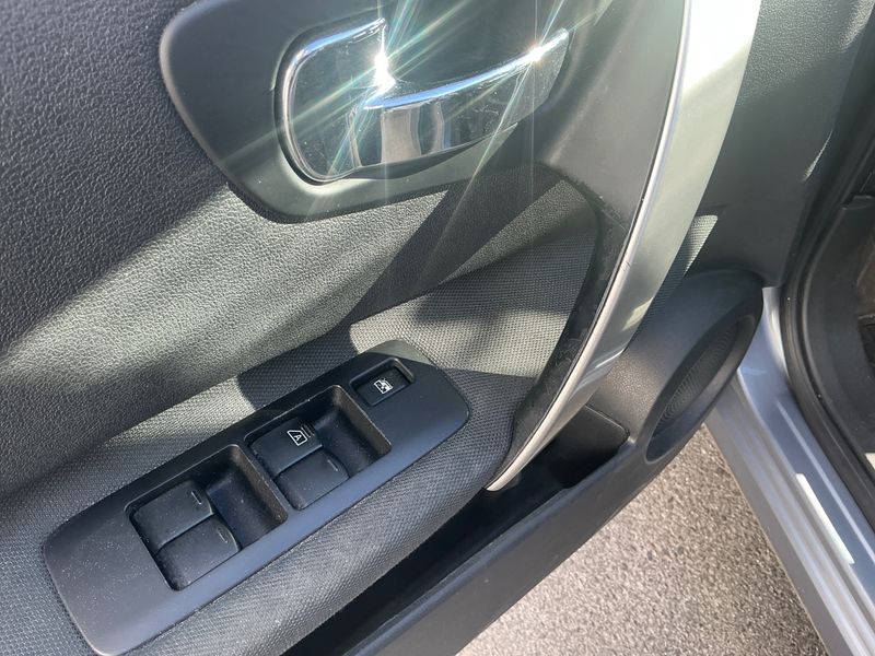 Nissan Qashqai 1.6 dCi Acenta 2012 – снимка 23