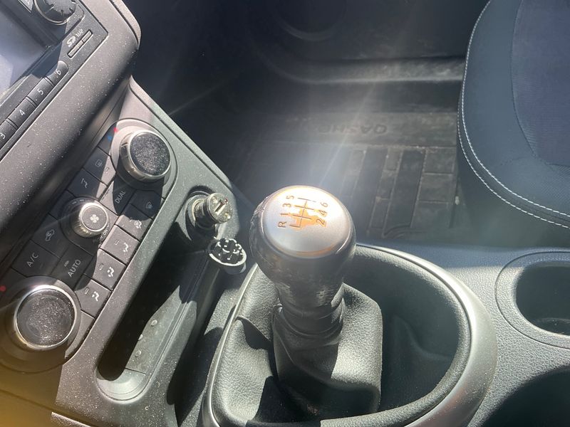 Nissan Qashqai 1.6 dCi Acenta 2012 – снимка 22