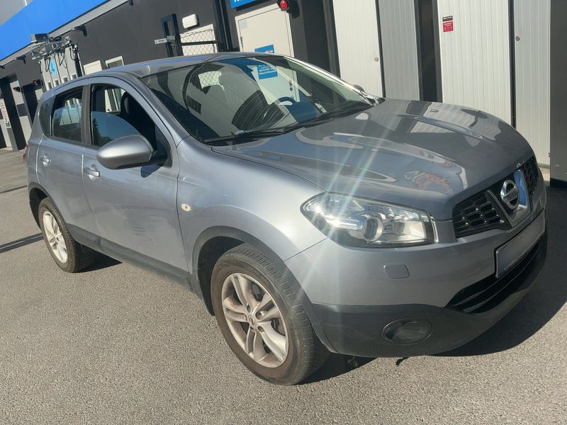 Nissan Qashqai 1.6 dCi Acenta 2012 – снимка 12