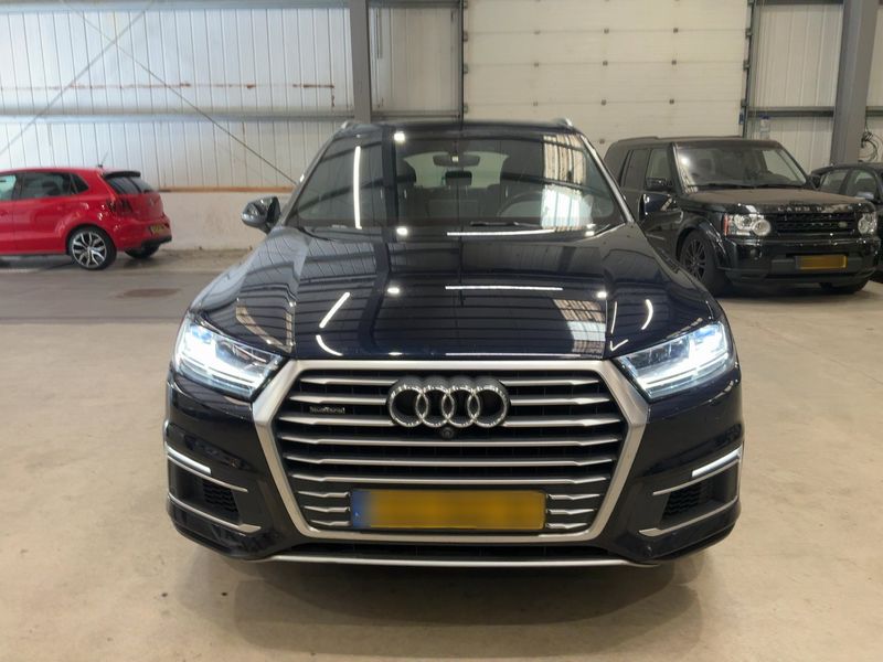 Audi Q7 3.0 TDI e-tron quattro 2016 – снимка 14