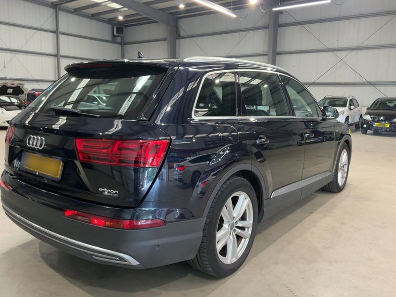 Audi Q7 3.0 TDI e-tron quattro 2016 – снимка 8