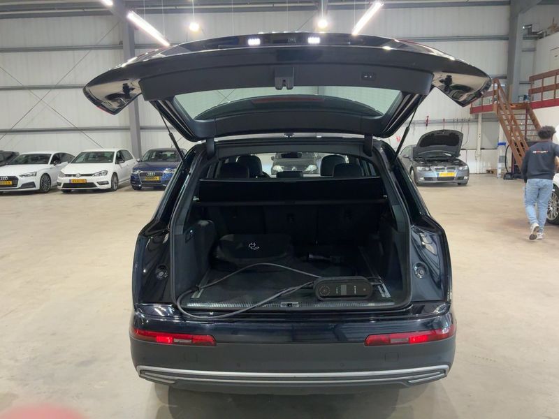 Audi Q7 3.0 TDI e-tron quattro 2016 – снимка 15