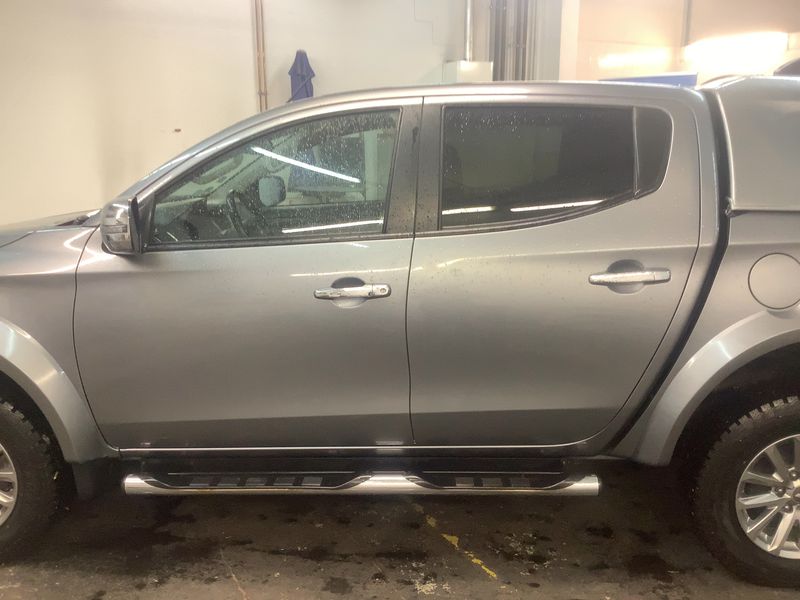 Mitsubishi L 200 2.4 DI-D Plus Doppelkabine 4WD 2017 – снимка 4