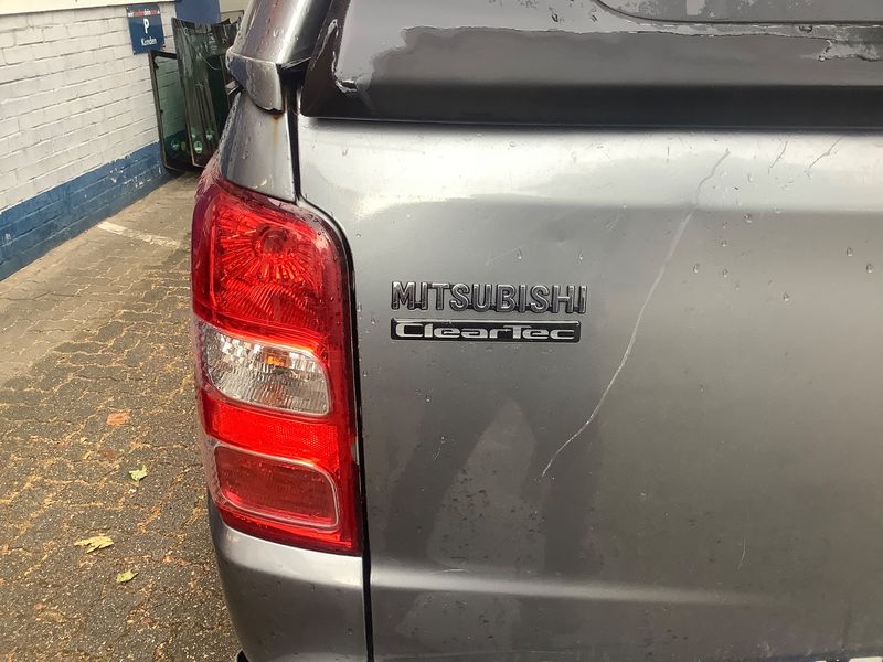 Mitsubishi L 200 2.4 DI-D Plus Doppelkabine 4WD 2017 – снимка 27