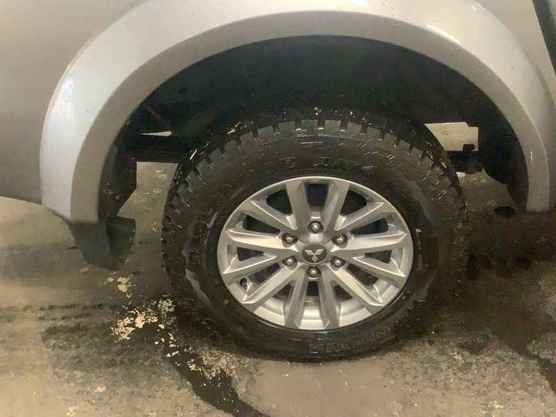 Mitsubishi L 200 2.4 DI-D Plus Doppelkabine 4WD 2017 – снимка 9