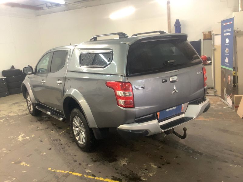Mitsubishi L 200 2.4 DI-D Plus Doppelkabine 4WD 2017 – снимка 6