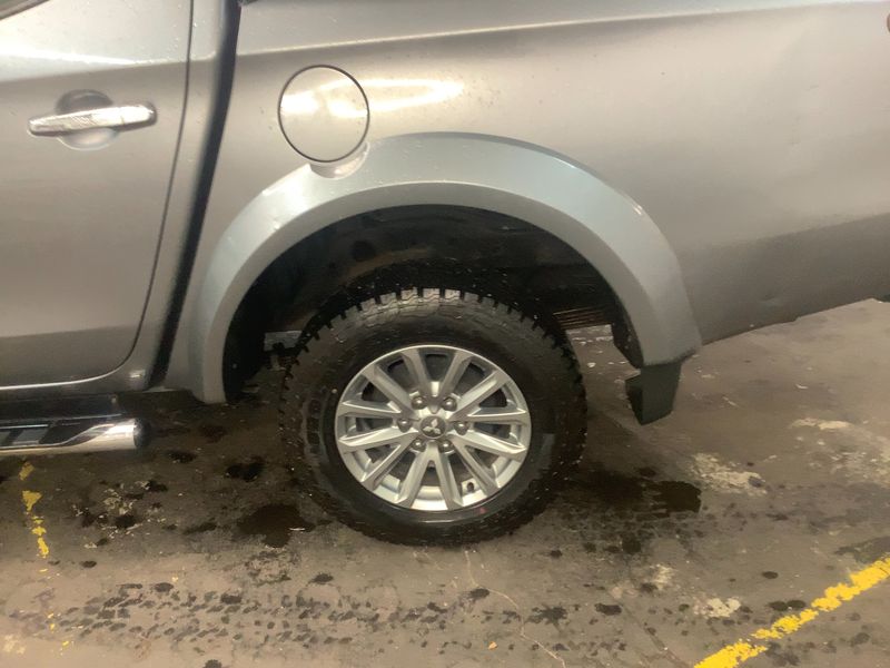 Mitsubishi L 200 2.4 DI-D Plus Doppelkabine 4WD 2017 – снимка 5