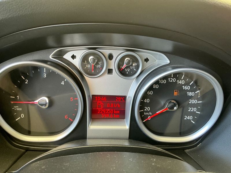Ford Focus 1.6 TDCi Titanium 2008 – снимка 4