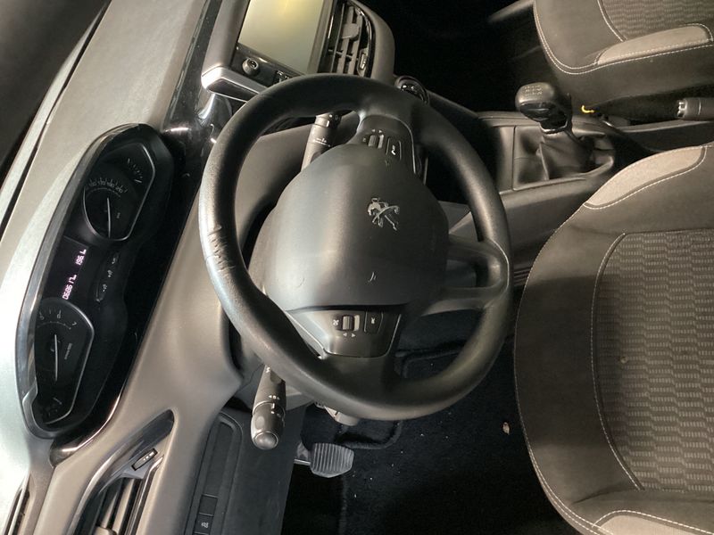 Peugeot 208 1.2 e-VTi Active 2015 – снимка 31