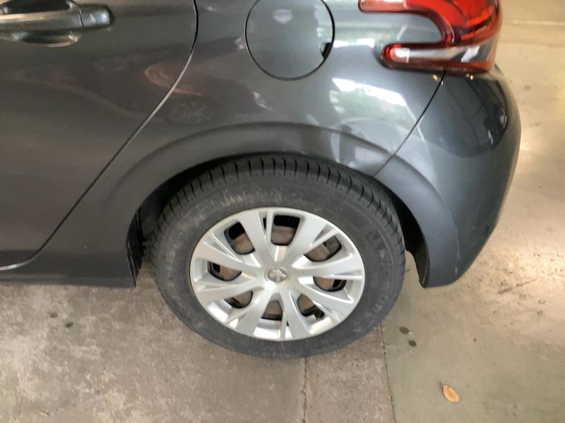Peugeot 208 1.2 e-VTi Active 2015 – снимка 5