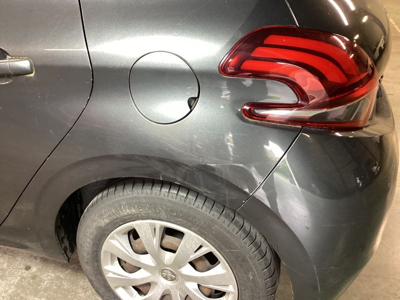 Peugeot 208 1.2 e-VTi Active 2015 – снимка 26