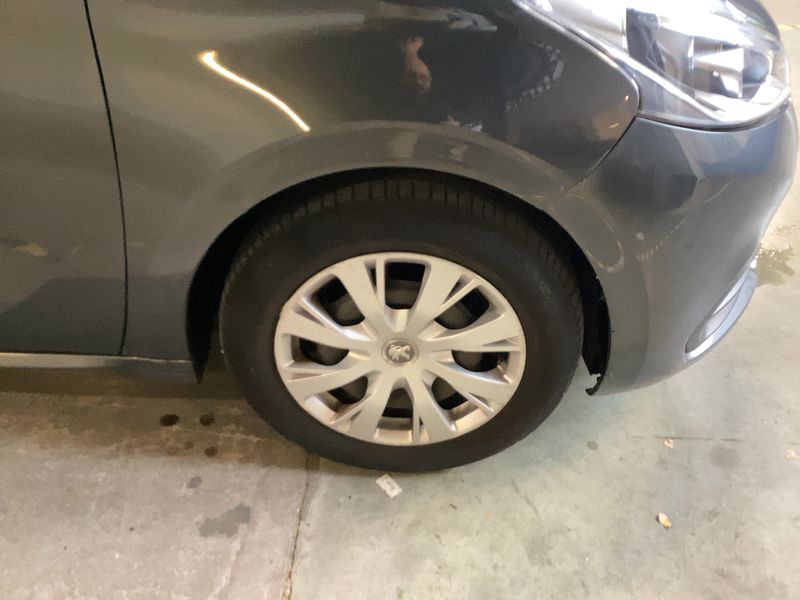 Peugeot 208 1.2 e-VTi Active 2015 – снимка 11