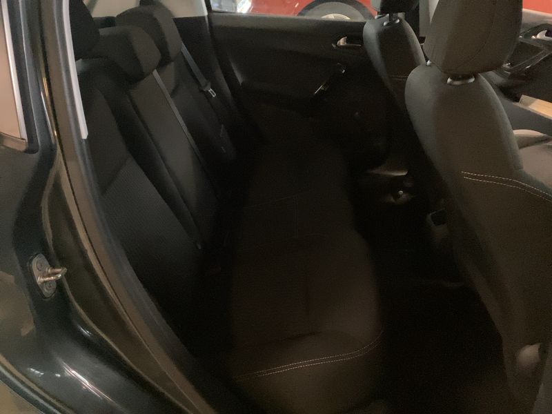 Peugeot 208 1.2 e-VTi Active 2015 – снимка 19