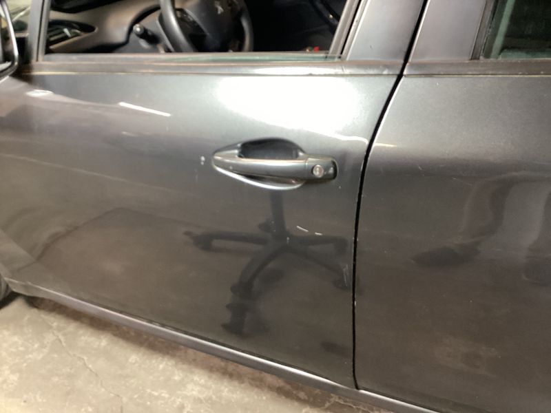 Peugeot 208 1.2 e-VTi Active 2015 – снимка 25